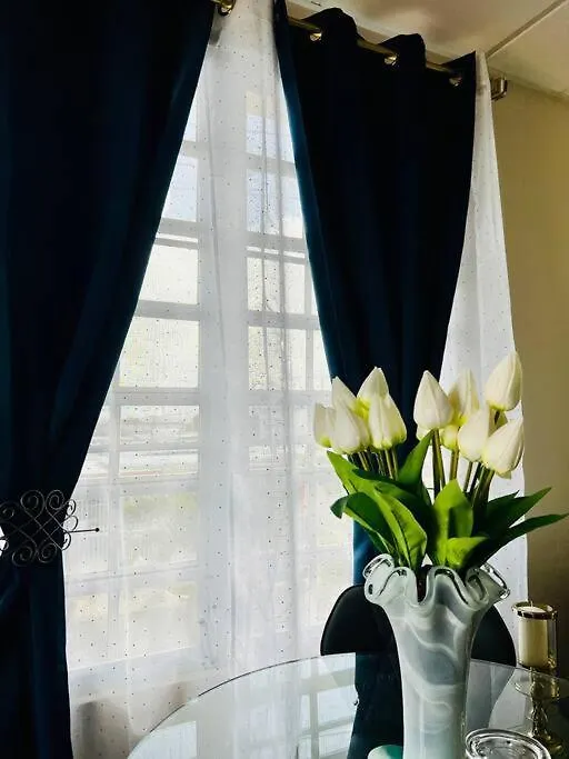 Bluebreeze - Cozy Apartment Near Airport سان خوان